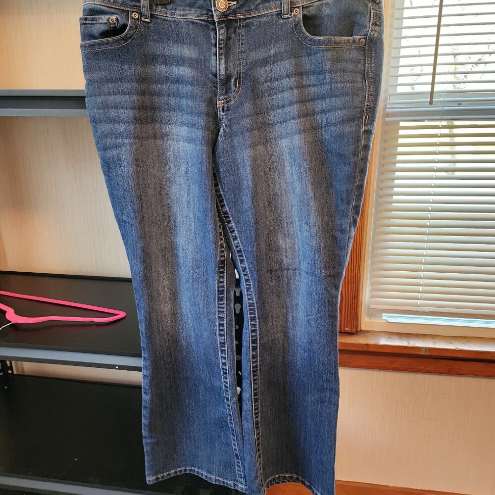 EUC Maurices women's jeans